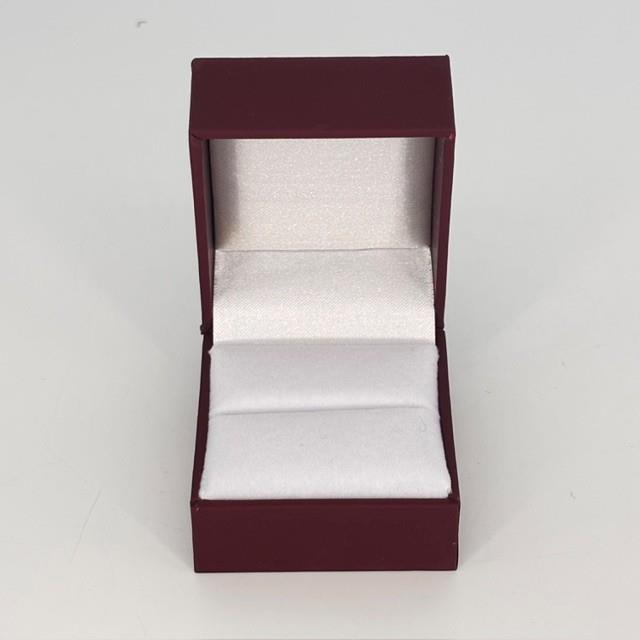 Various Packaging: Box for ring red